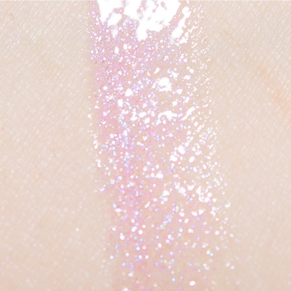 Colourpop | So Glassy Lipgloss- Purple Aura - Picture 4 of 4